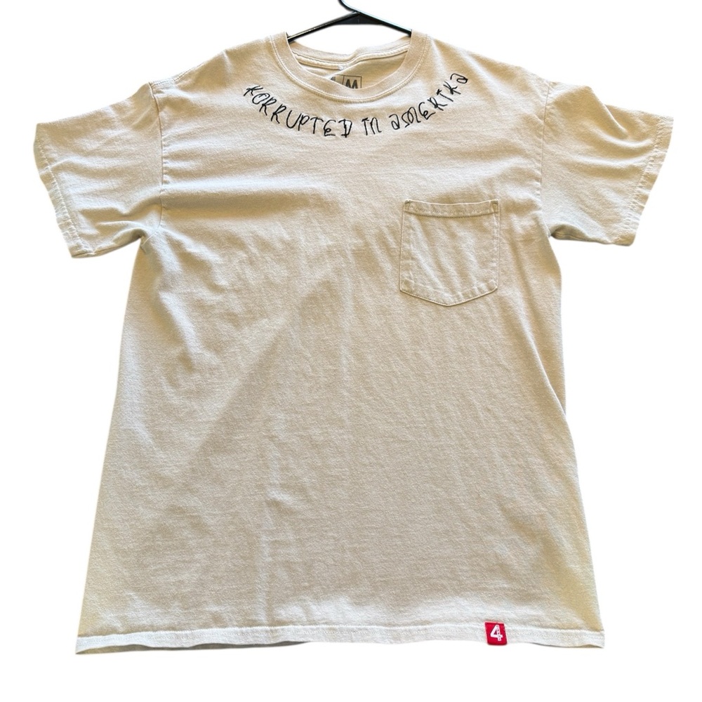 4 HUNNID Cream Short Sleeve Pocket Tee with Neck Graphic
